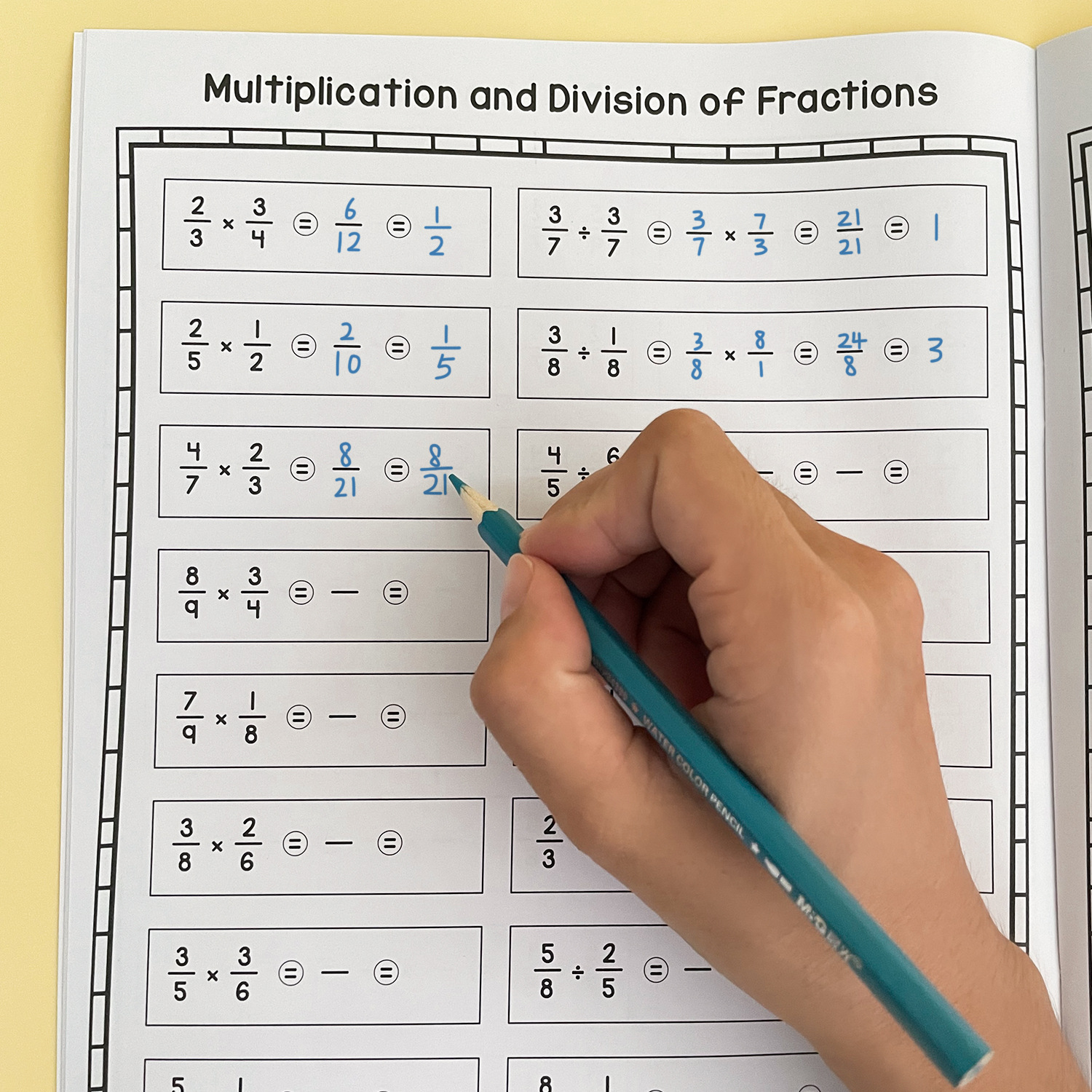 32 Pages A4 Fraction Multiplic - Kids Educational Workbooks บทวิจารณ์และราคา